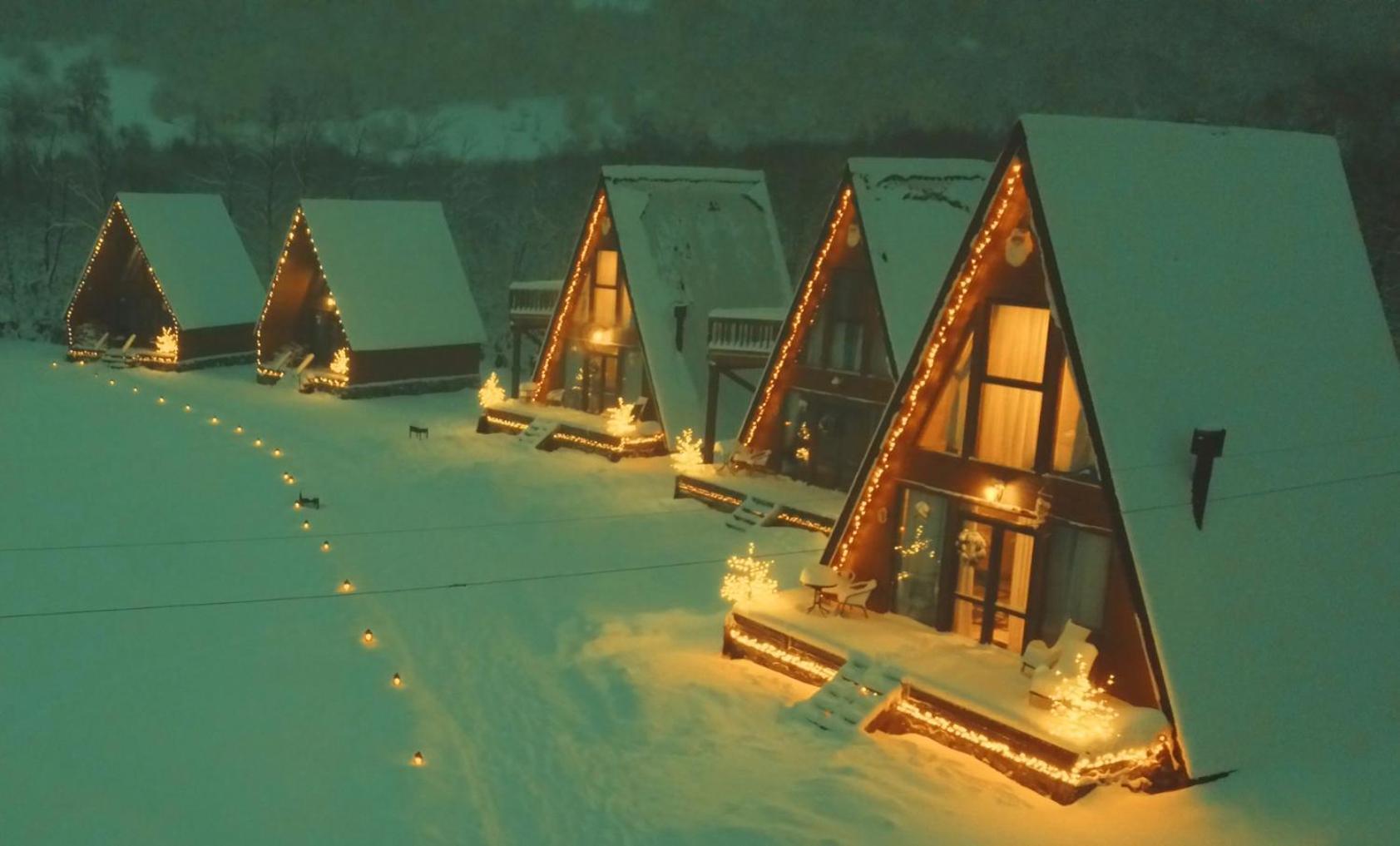 Winterfell Местия Экстерьер фото